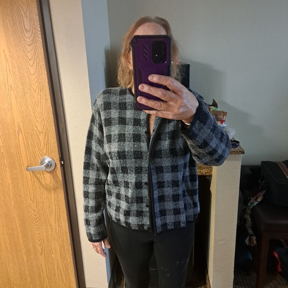 Rena Rowan Size Md Cardigan Oversized Sweater..Plaid..Wool Blend..Full Body - Picture 7 of 7